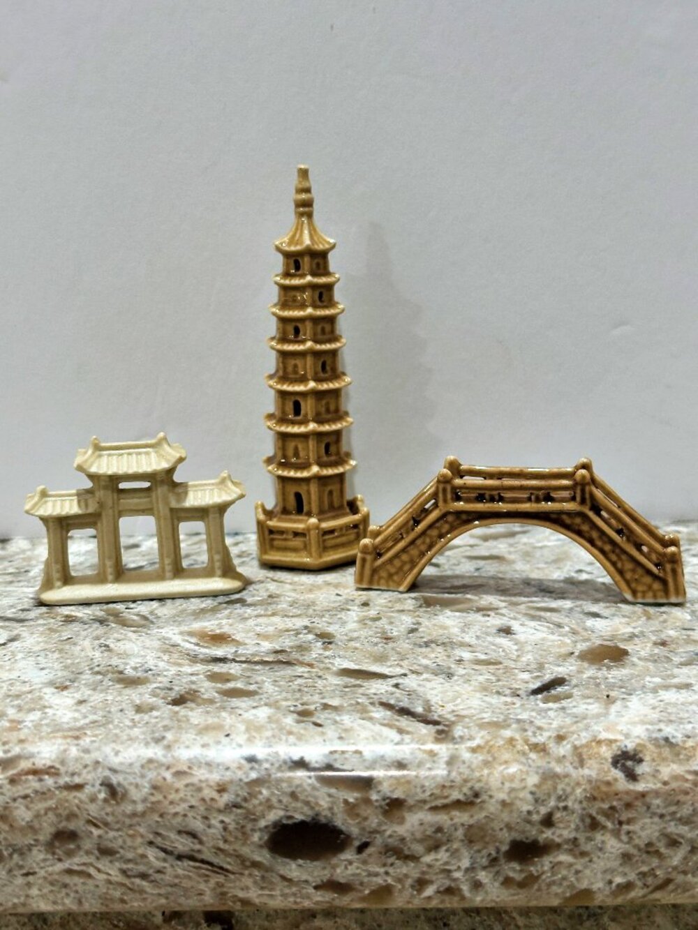 VTG MINI Ceramic Asian Pagoda Moon Bridge Temple Gate Bonsai Garden Decor 3 PCs